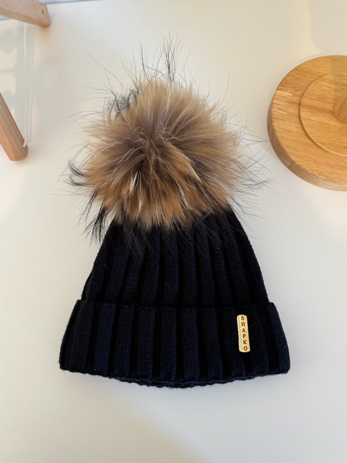 Bonnet enfant en Laine et cachemire avec pompon naturel