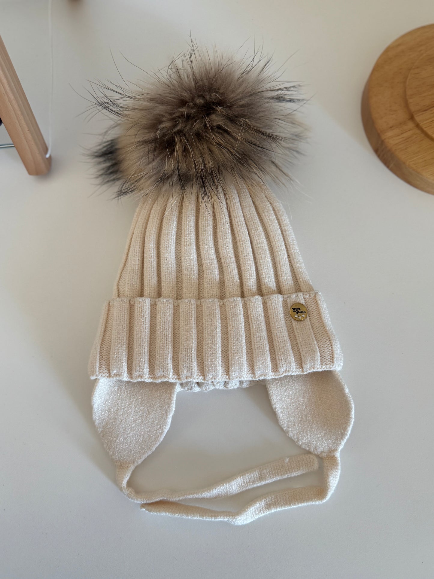Bonnet Enfant en Laine et Cachemire avec Pompon Naturel